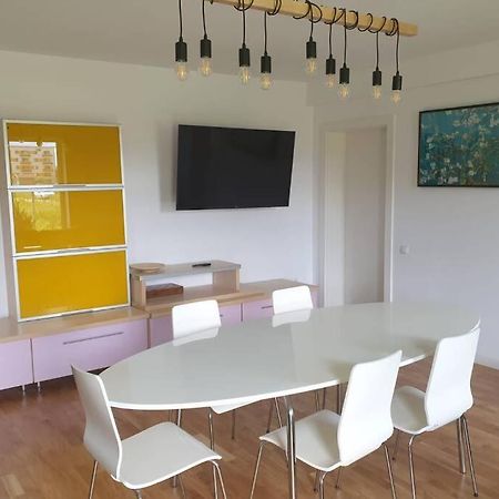 Garden Leisure Apartments Brasov Ngoại thất bức ảnh