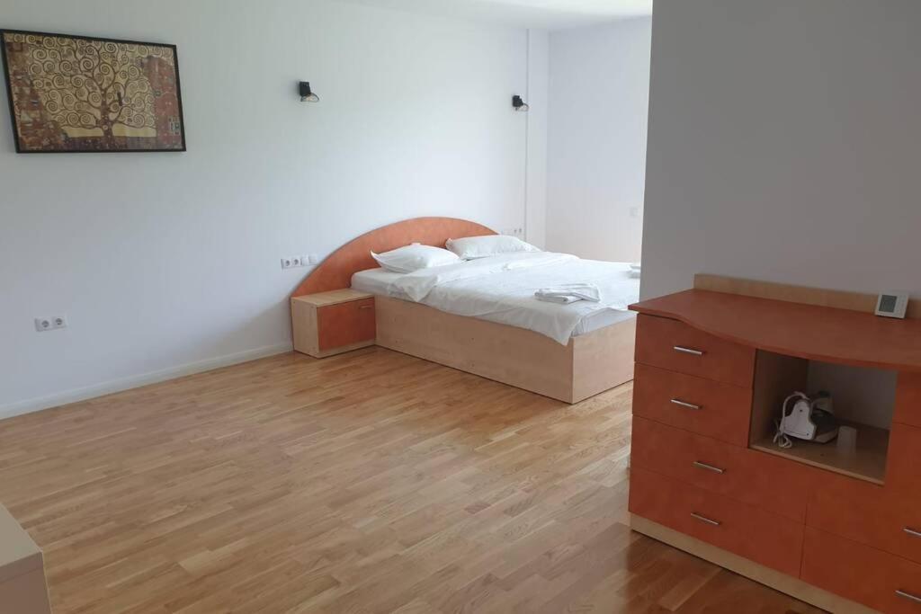 Garden Leisure Apartments Brasov Ngoại thất bức ảnh