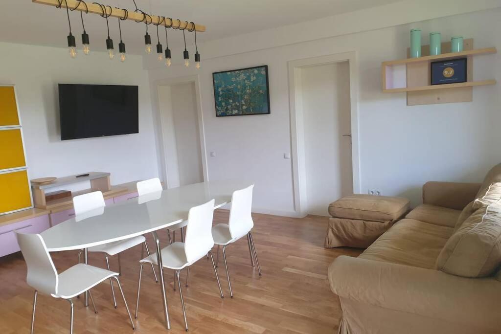 Garden Leisure Apartments Brasov Ngoại thất bức ảnh